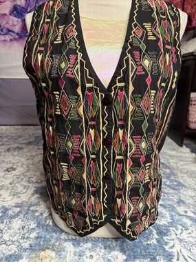 Vintage 90’s Agapo Black Embroidered boho Women’s Vest